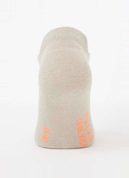 Falke Cool Kick sneakersokken met logo - voorkant 3 zand