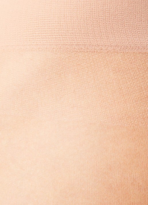 Falke Natural Glow panty in 6 denier - detail 3 beige