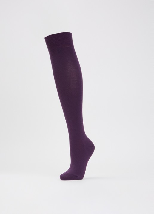 Falke Softmerino kniekousen in wolblend - detail 3 paars