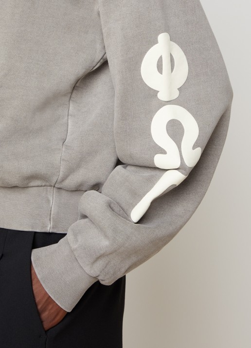 Fear of God Essentials Hoodie met front- en backprint - detail 5 lichtgrijs