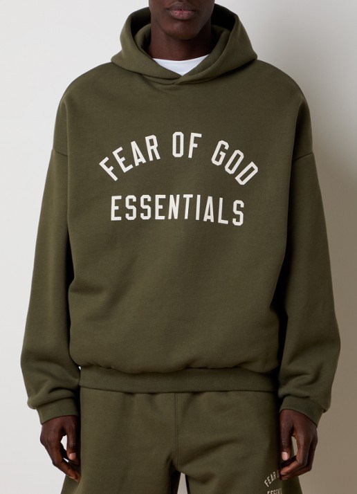 Fear of God Essentials Hoodie met logoprint - detail 3 bronsgroen
