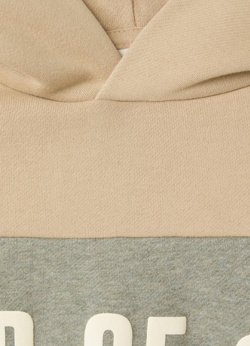 Fear of God Essentials Hoodie met logoprint - detail beige