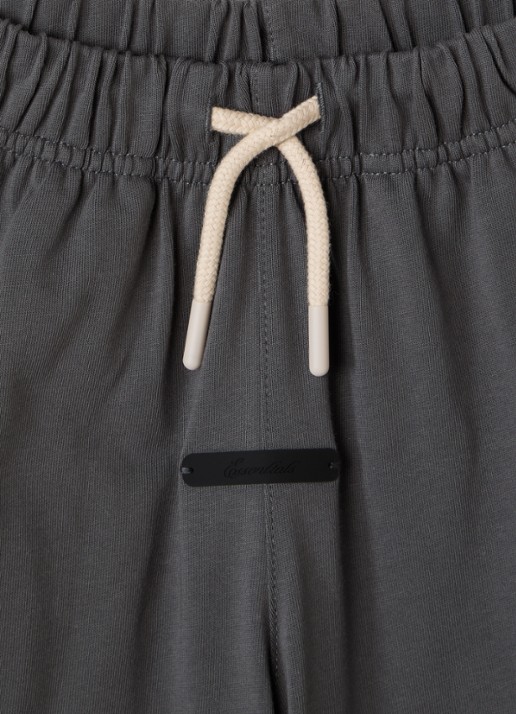 Fear of God Essentials Straight fit korte joggingbroek met logo - detail antraciet