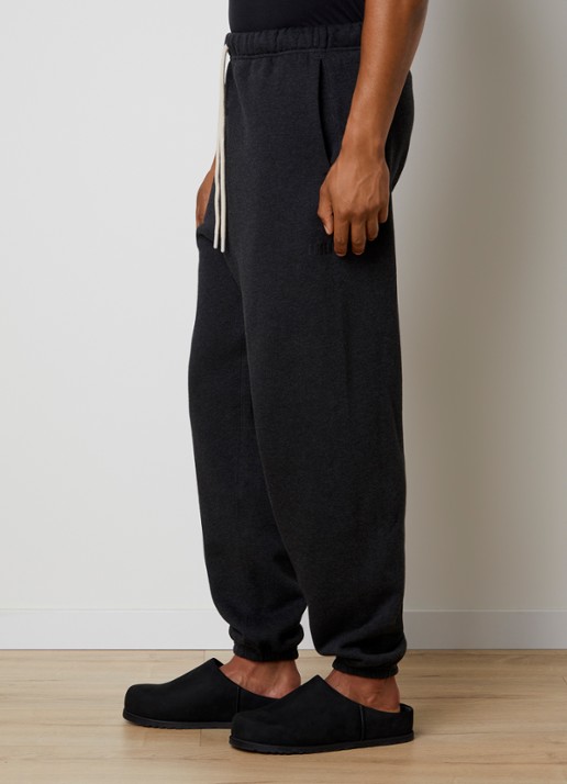 Fear of God Essentials Tapered fit joggingsbroek met steekzakken - detail 4 antraciet
