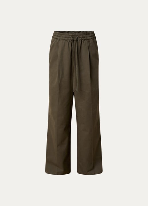 Fear of God Essentials Wide fit broek met steekzakken - voorkant bronsgroen