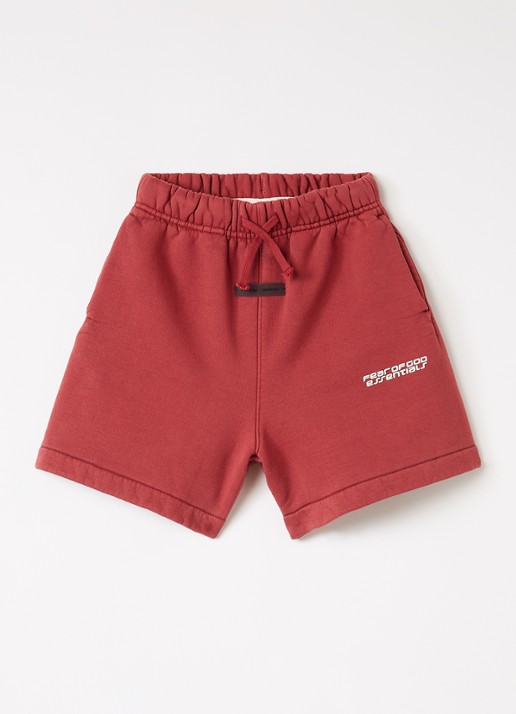 Fear of God Essentials Wide fit korte joggingbroek met logoprint