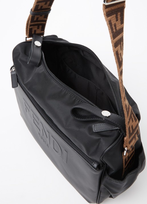 Fendi Luiertas met kalfsleren details en logo - detail zwart