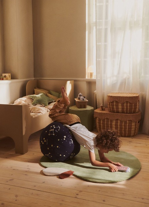 ferm LIVING Billow poef - voorkant 2 lindegroen