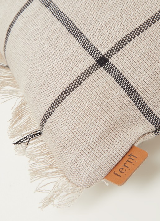 ferm LIVING Calm sierkussen 48 x 48 cm - detail camel