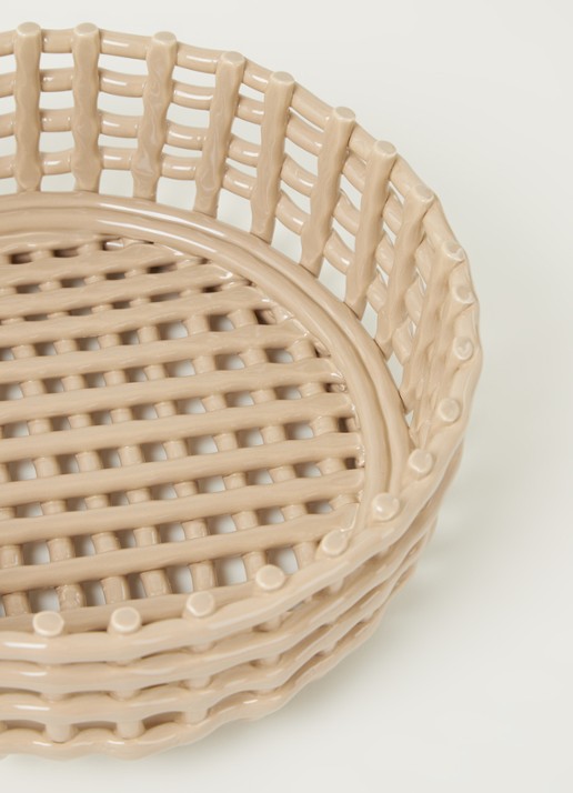 ferm LIVING Ceramic mand 29 cm - detail lichtbruin