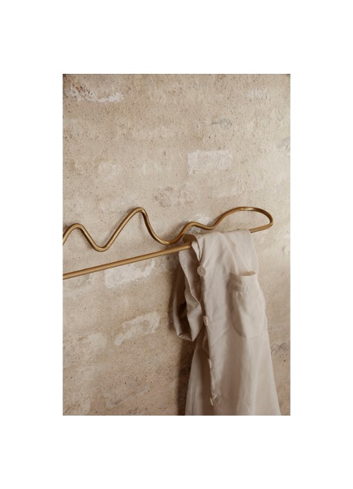 ferm LIVING Curvature handdoekhaak van messing - detail 3 goud