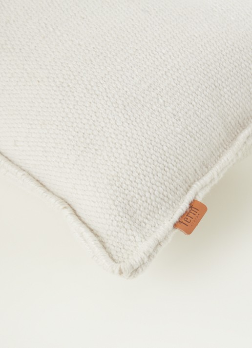 ferm LIVING Desert sierkussen 28 x 53 cm - detail gebroken wit