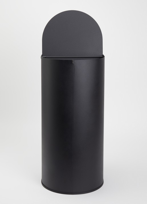 ferm LIVING Enkel prullenbak met deksel 40 liter - voorkant 2 zwart