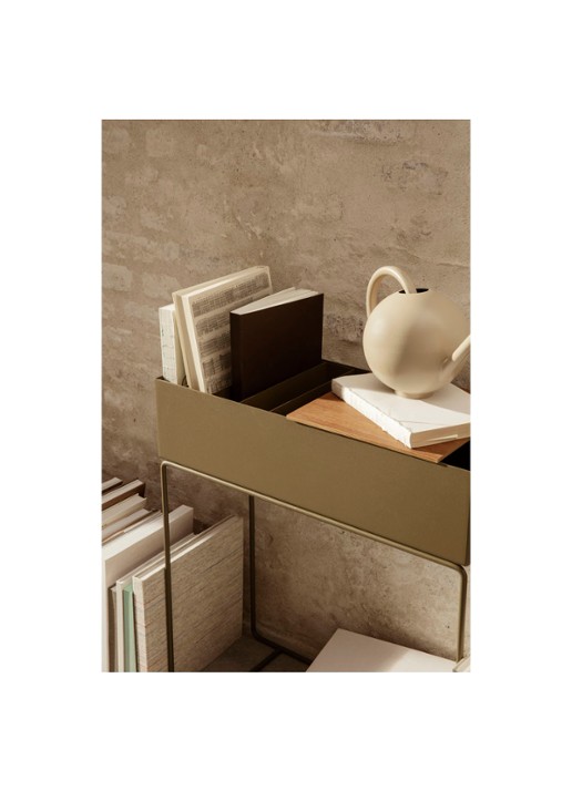 ferm LIVING Plant Box plantenbak voor binnen 60 x 65 cm - voorkant 3 olijfgroen