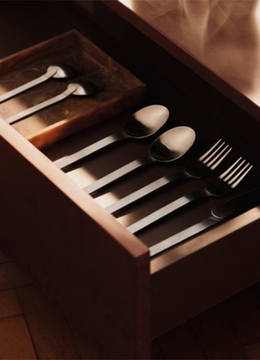 ferm LIVING Stelo bestekset 4-delig - detail 4 zilver