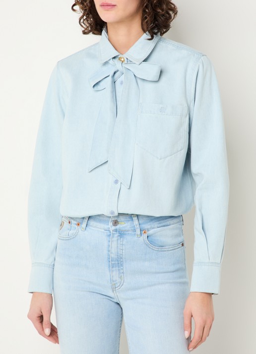 Fifth House Mette blouse van denim met borstzak en sjaalkraag