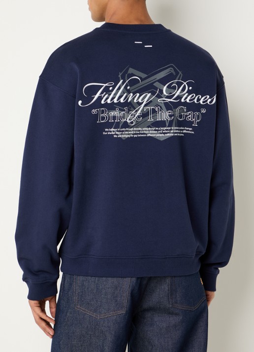 Filling Pieces Bridge the Gap sweater met logo- en backprint
