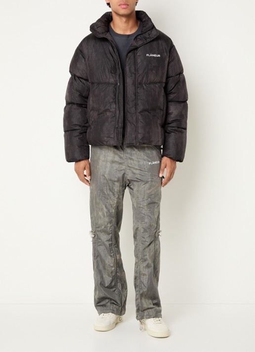 FLÂNEUR Logo puffer jack met opstaande kraag en steekzakken - voorkant 4 zwart