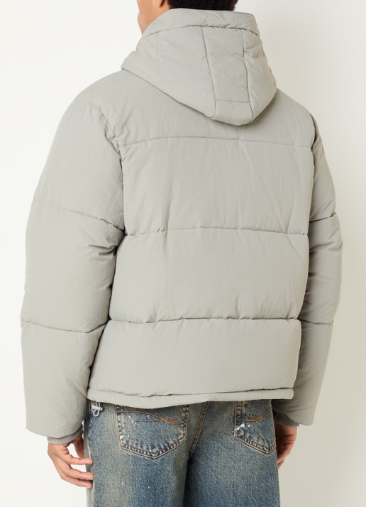 FLÂNEUR Signature puffer jack met capuchon en logo - achterkant 2 grijs