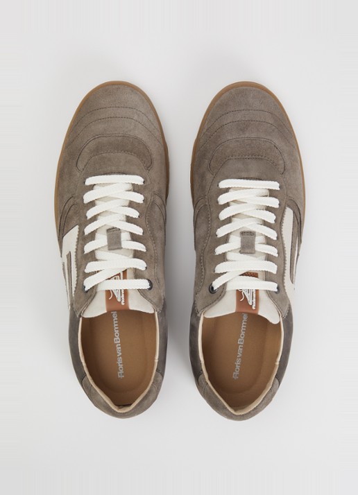 Floris van Bommel De Zaler 04.02 sneaker van suède - detail 4 taupe