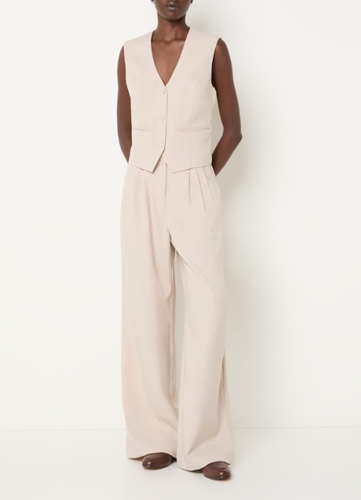 French Connection Misha gilet met ceintuur - voorkant 2 beige