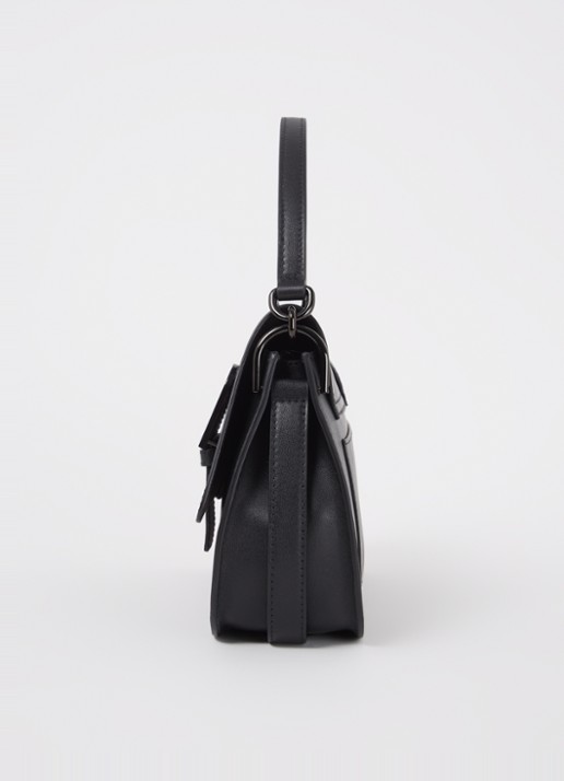 FURLA Flow handtas M van kalfsleer - detail 2 zwart