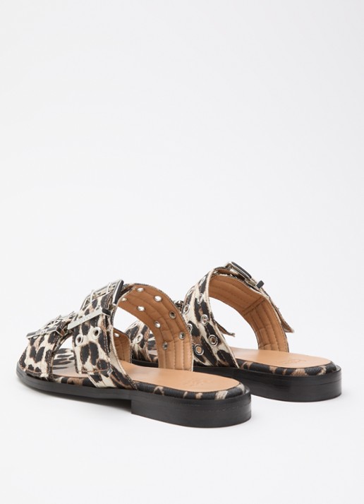 Ganni Slipper met gespdetail en panterprint - achterkant 6 camel