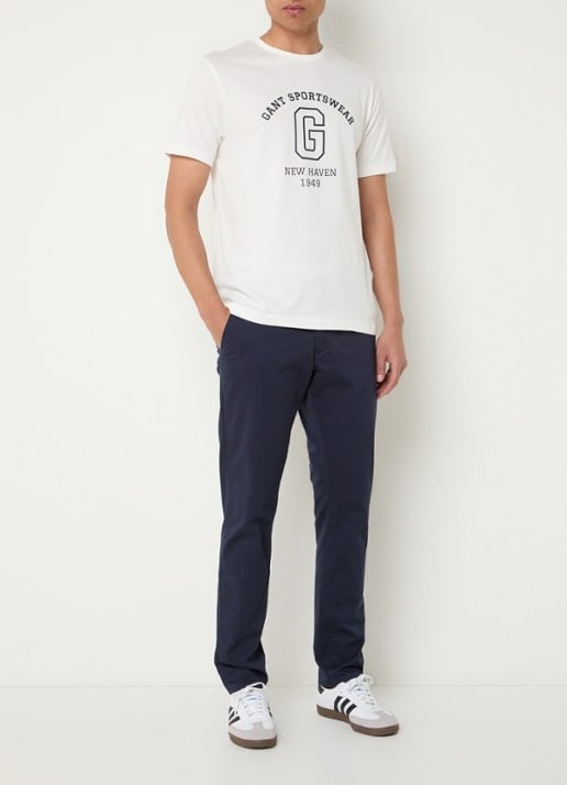 Gant College G T-shirt met logoprint - voorkant 3 gebroken wit