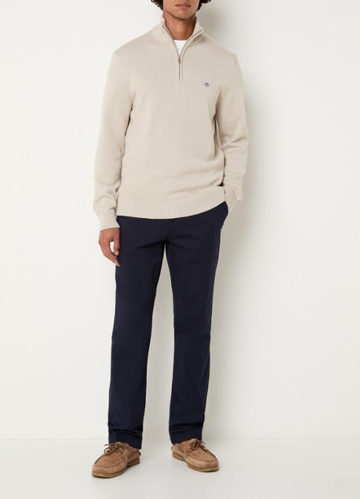 Gant Fijngebreide trui met halve rits en logoborduring - voorkant 4 beige
