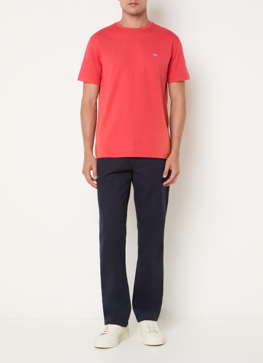 Gant T-shirt met logoborduring - voorkant 4 rood