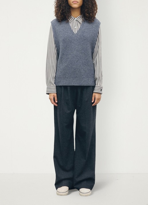 Gerard Darel Renia specer van wol met V-hals - voorkant 5 blauwgrijs