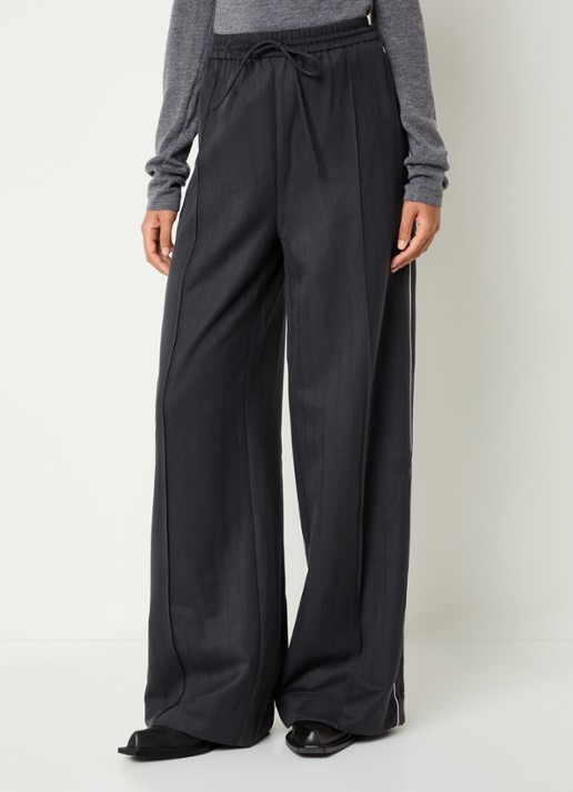 Gestuz Alezia mid waist loose fit trackpants met steekzakken