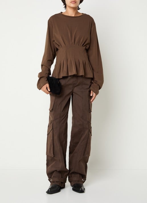 Gestuz Inez longsleeve met plissé - voorkant 4 bruin