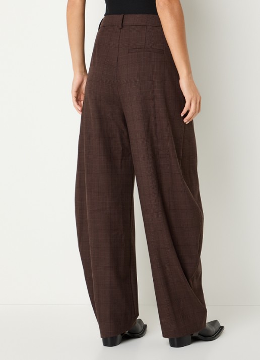Gestuz Lavana high waist wide fit pantalon met ruitdessin - achterkant 4 bruin