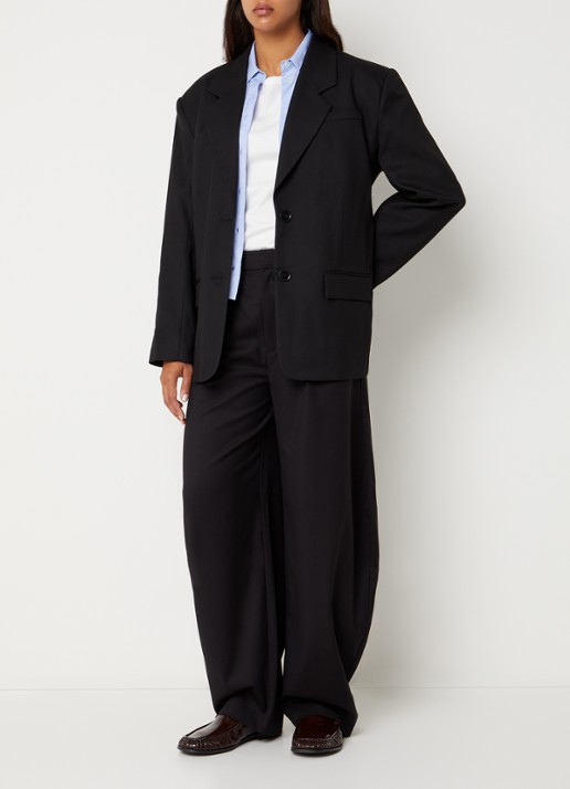 Gestuz Paula blazer met klepzakken - voorkant 3 zwart