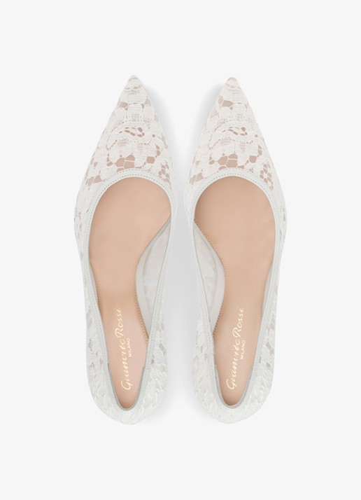 Gianvito Rossi Claudia 85 pump van suède met kant - detail 4 wit