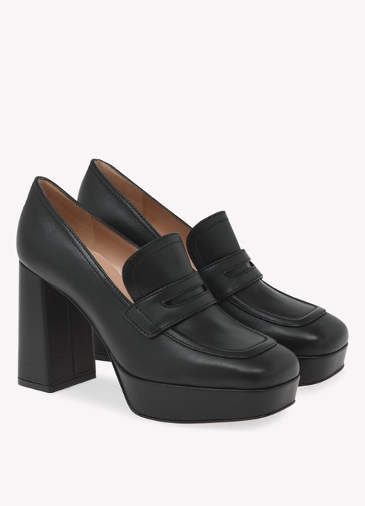 Gianvito Rossi Rouen pump van kalfsleer - voorkant 2 zwart