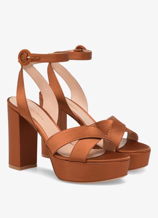 Gianvito Rossi Sabrina sandalette van satijn - voorkant 4 cognac