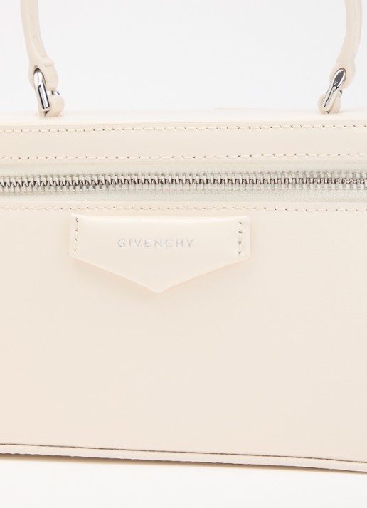 Givenchy Anitgona handtas van kalfsleer met afneembare schouderriem  - detail 4 gebroken wit