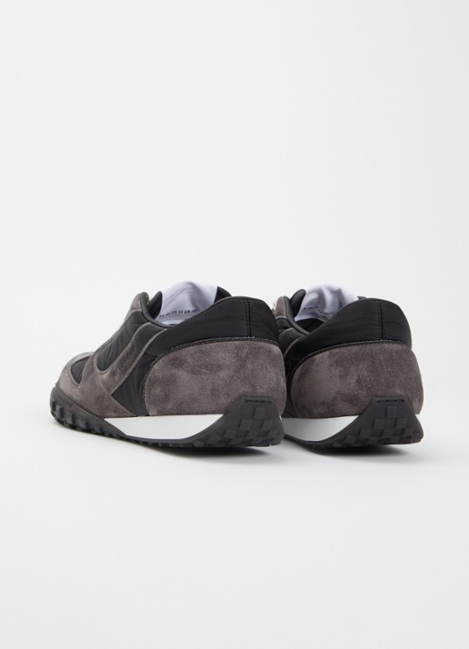 Givenchy New Glide sneaker met details van kalfssuède en logo - achterkant 5 taupe