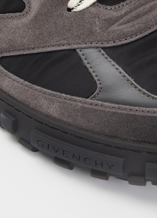 Givenchy New Glide sneaker met details van kalfssuède en logo - detail 4 taupe