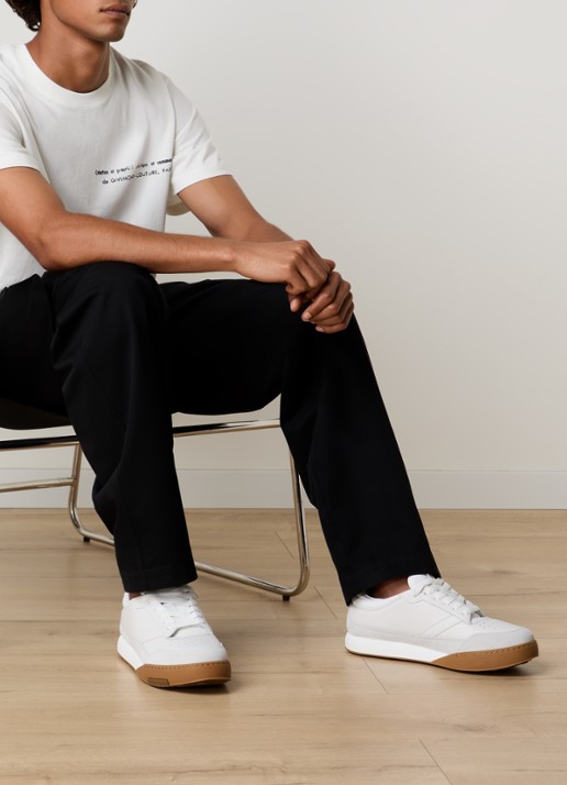 Givenchy Yard sneaker van kalfsleer met details van suède - voorkant 2 wit