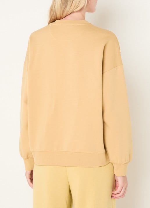 Goldbergh Tova sweater met logoborduring - achterkant beige