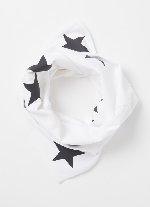 Goldbergh Twinkle colsjaal met sterrenprint - detail 2 wit