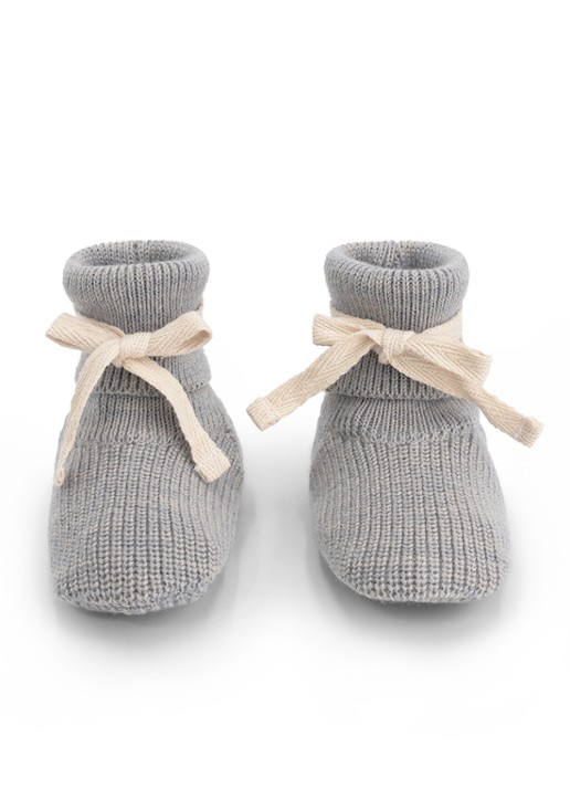 Gray Label Grofgebreide babyslofje van wol - voorkant grijsmele