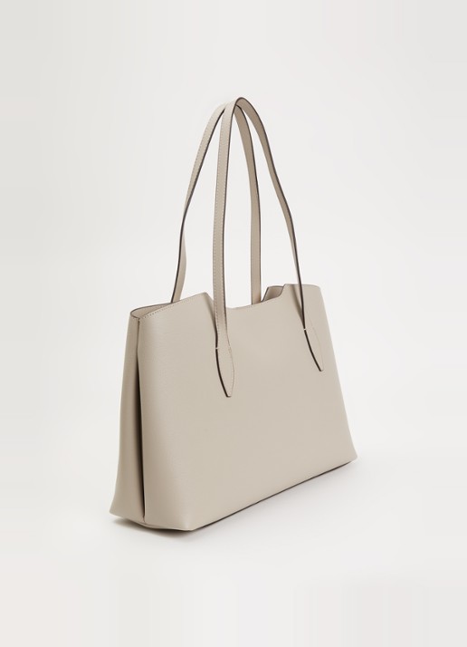 GUESS Melody schoudertas met uitneembaar etui en tasbedel  - achterkant taupe