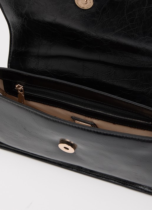 GUESS Xena Flap handtas met logo  - detail 3 zwart