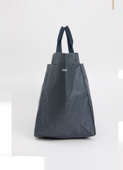 Hay Grid M shopper met ruitdessin en waterafstotende coating - detail 2 donkerblauw