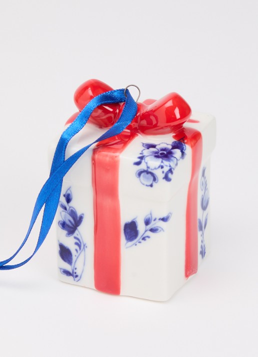 Heinen Delfts Blauw Cadeautje kersthanger 6,5 cm - detail gebroken wit