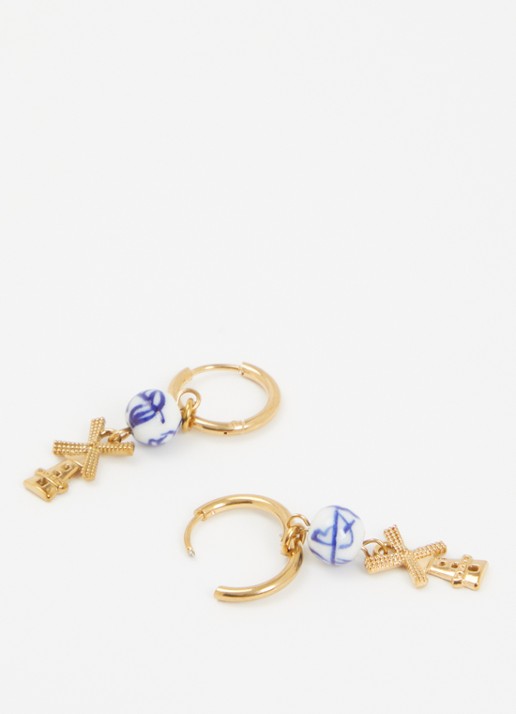 Heinen Delfts Blauw Molen oorringen met hanger - voorkant 2 goud